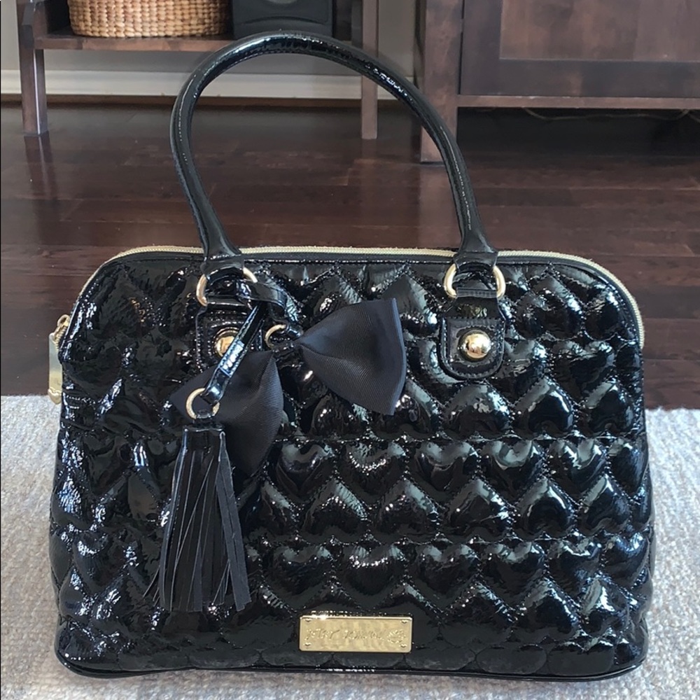 super cute betsey johnson purse!!